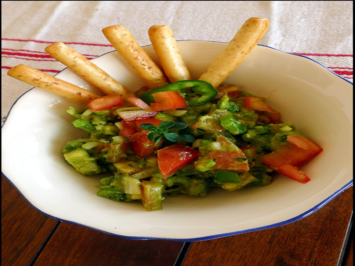 Read more about the article Chunky avocado salad